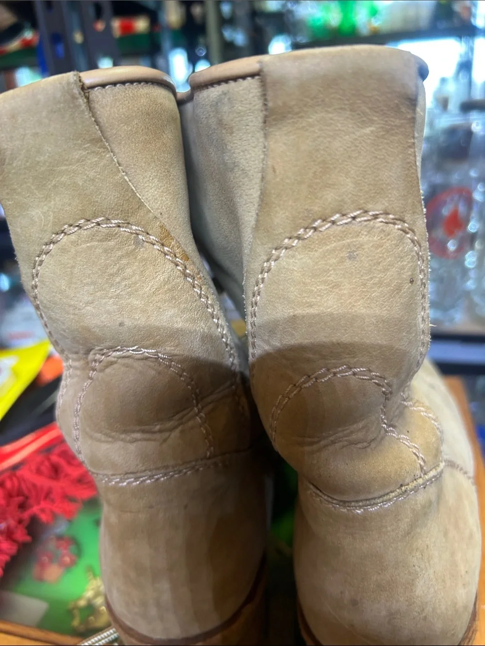 Vintage Men's Lace-Up Work Boots in Beige Brown